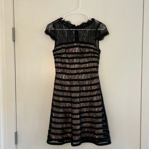 Adrianna Papell Size 2P Dress